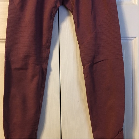 Alphalete Mauve Leggings Size Small - Picture 7 of 14
